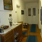 B&B All'Acquedotto Bed & Breakfast Trieste